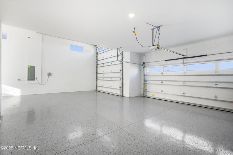 9275 Players Dr, Weeki Wachee, FL 34613