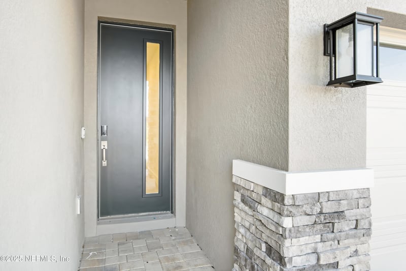 9275 Players Dr, Weeki Wachee, FL 34613