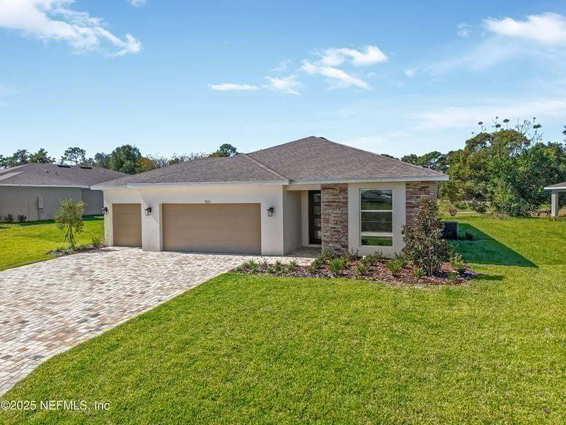 9253 Players Dr, Weeki Wachee, FL 34613