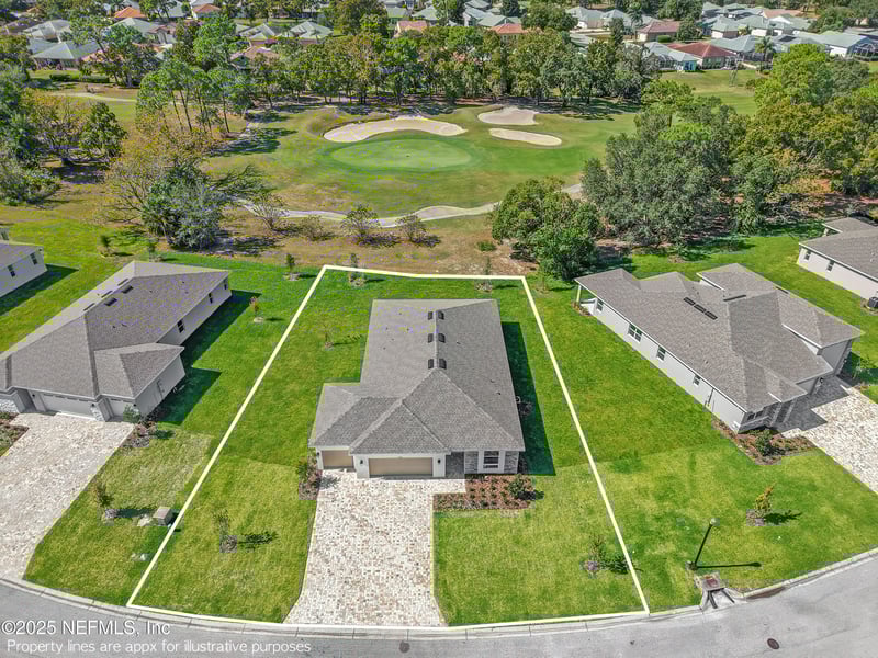 9253 Players Dr, Weeki Wachee, FL 34613