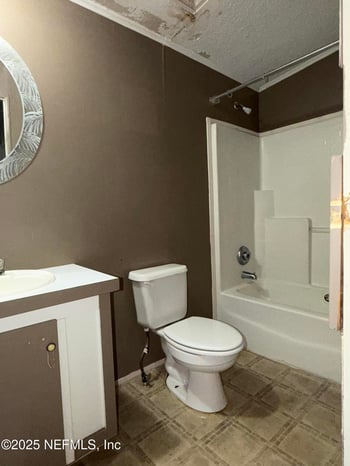 323 Incline Rd, Satsuma, FL 32189