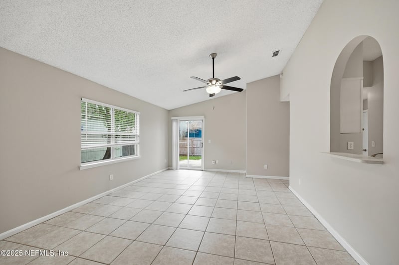 905 Gavagan Rd, Jacksonville, FL 32233