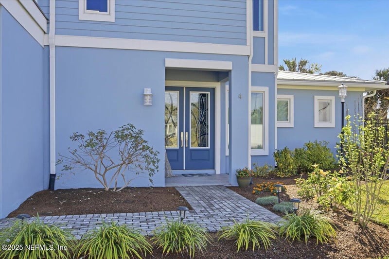 4 Summer Ct, Jacksonville Beach, FL 32250