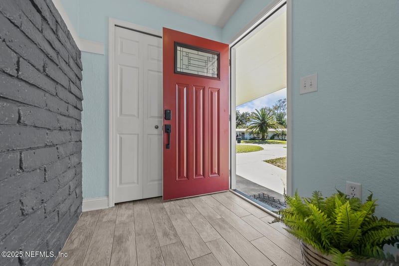 1247 Ibis Rd, Jacksonville, FL 32216