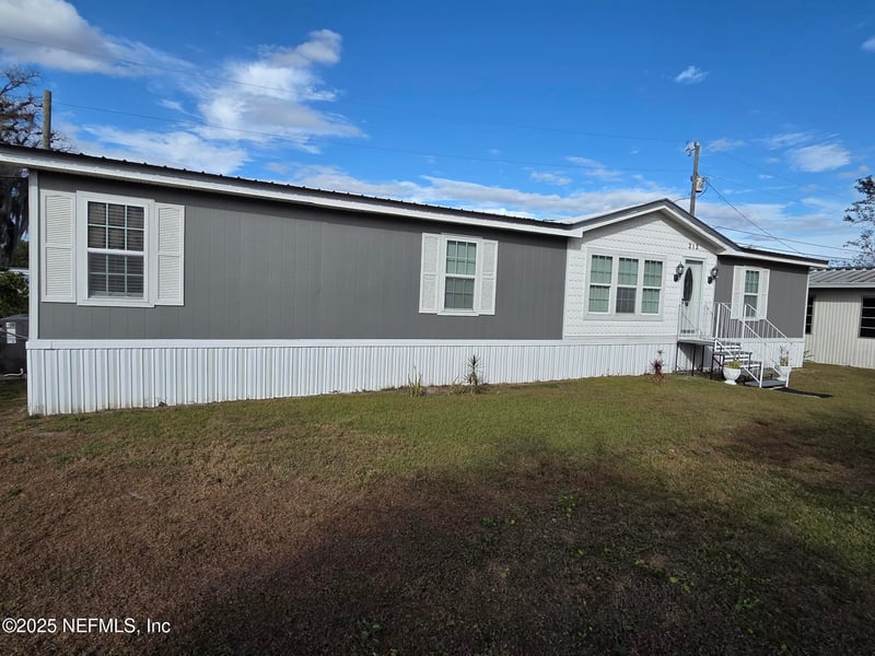 212 Alabama St, Crescent City, FL 32112