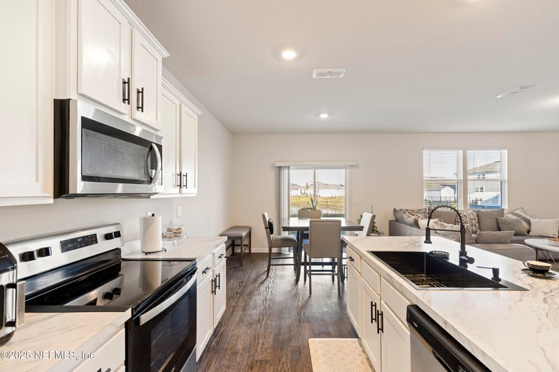 2411 Oak Stream Dr, Green Cove Springs, FL 32043