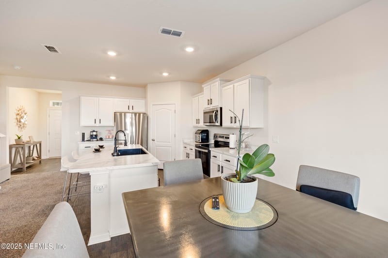 2411 Oak Stream Dr, Green Cove Springs, FL 32043