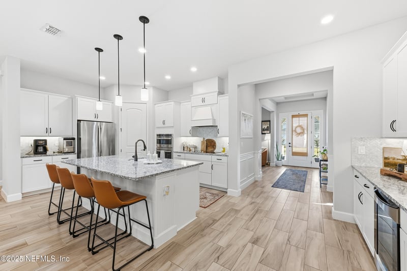 8570 Ella Jane Dr, Jacksonville, FL 32256