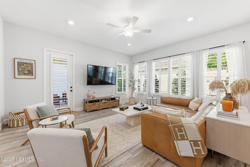 8570 Ella Jane Dr, Jacksonville, FL 32256