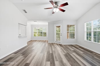 7800 Point Meadows Dr #137, Jacksonville, FL 32256