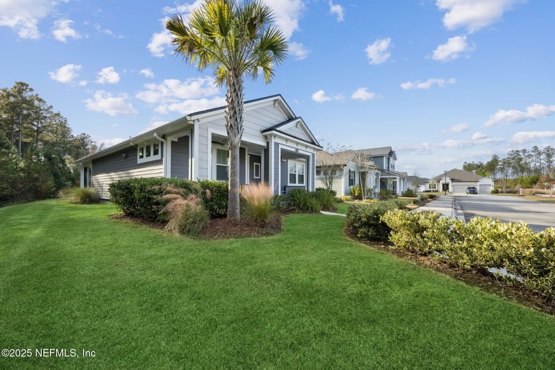 632 Palmetto Pl, Yulee, FL 32097