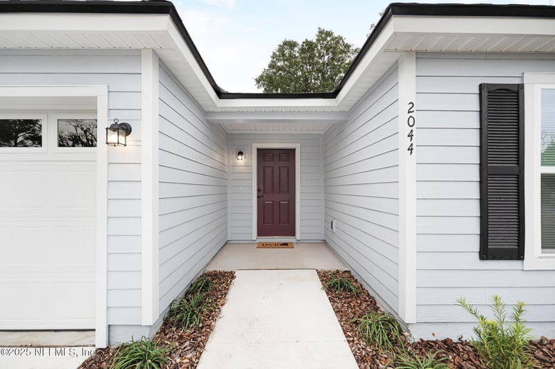 2044 Holcroft Dr, Jacksonville, FL 32208