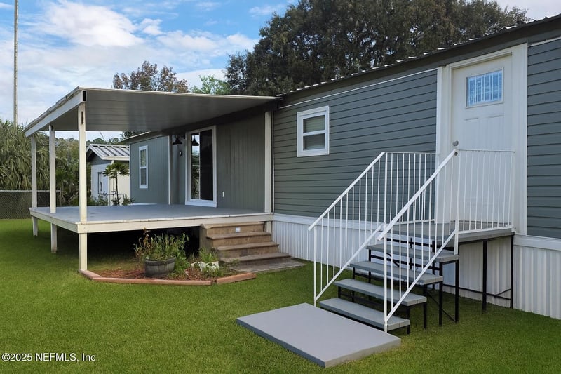 212 Alabama St, Crescent City, FL 32112