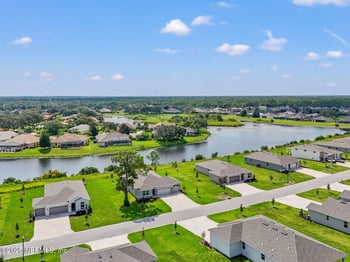 9196 Players Dr, Weeki Wachee, FL 34613