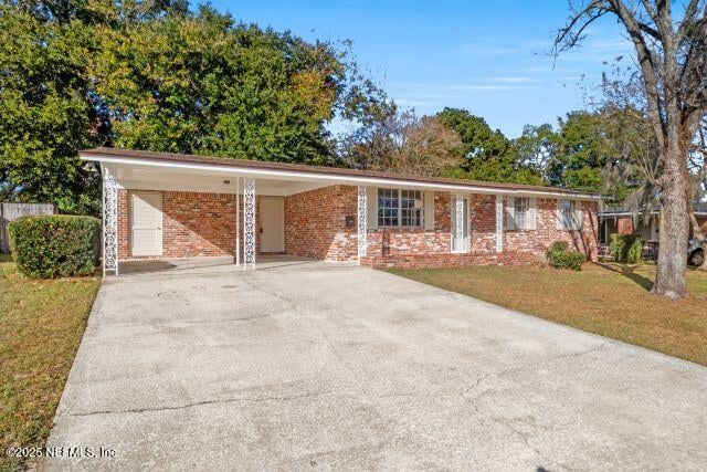 1130 Crown Dr, Jacksonville, FL 32221