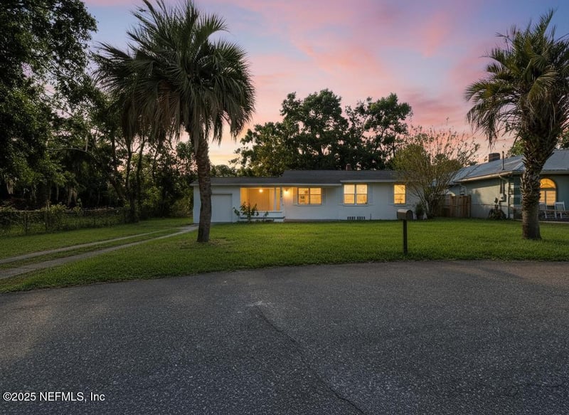 7825 Tory Pl, Jacksonville, FL 32208