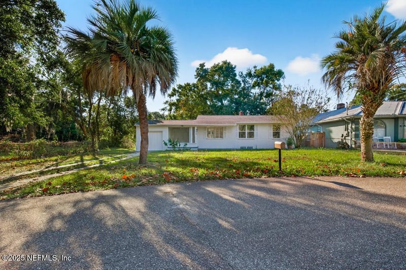 7825 Tory Pl, Jacksonville, FL 32208