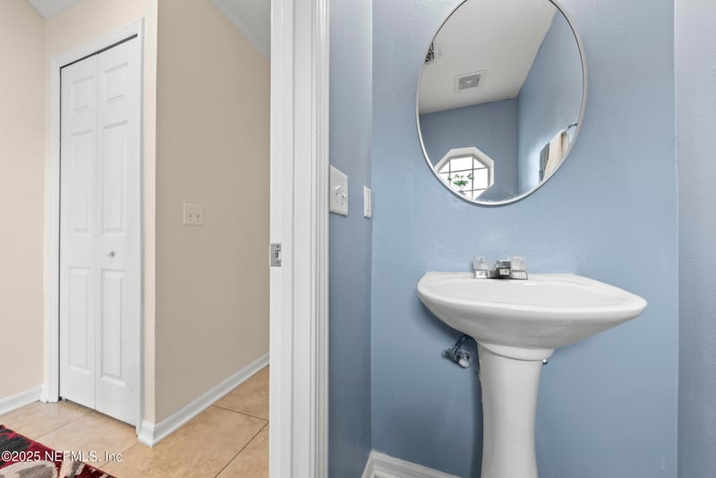 7096 St Ives Ct, Jacksonville, FL 32244