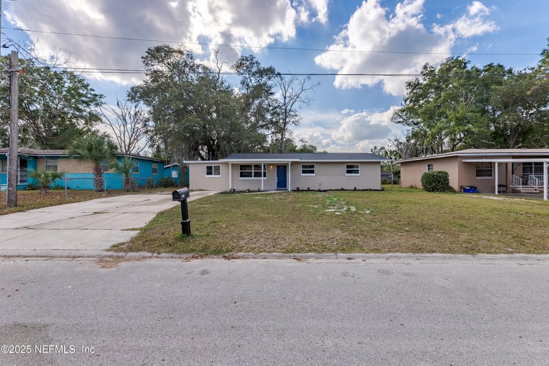 6926 Corday Rd, Jacksonville, FL 32208