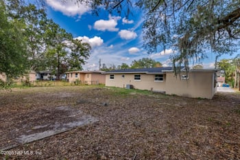 6926 Corday Rd, Jacksonville, FL 32208