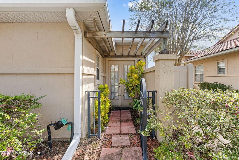 3836 La Vista Cir, Jacksonville, FL 32217