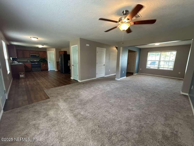 10 Pickcane Ln, Palm Coast, FL 32164