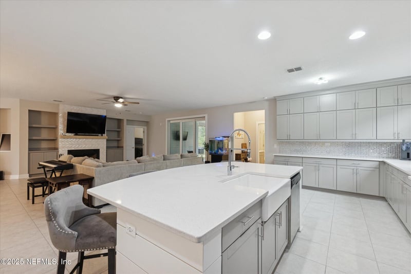 75470 Sunberry Dr, Yulee, FL 32097