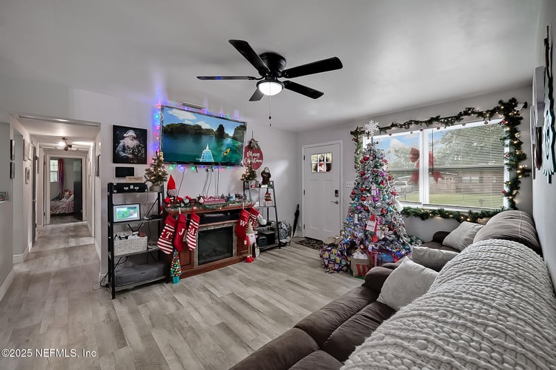 6829 Tango Ln, Jacksonville, FL 32210