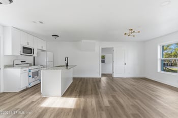 8988 Castle Blvd, Jacksonville, FL 32208