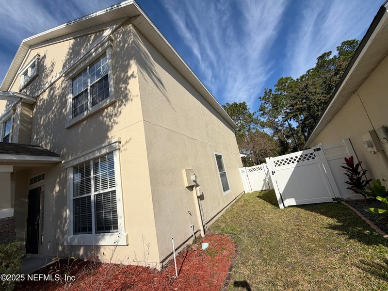 164 Thornloe Dr, St Johns, FL 32259