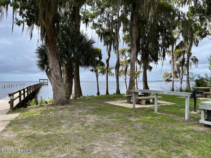 120 July Ave, Georgetown, FL 32139