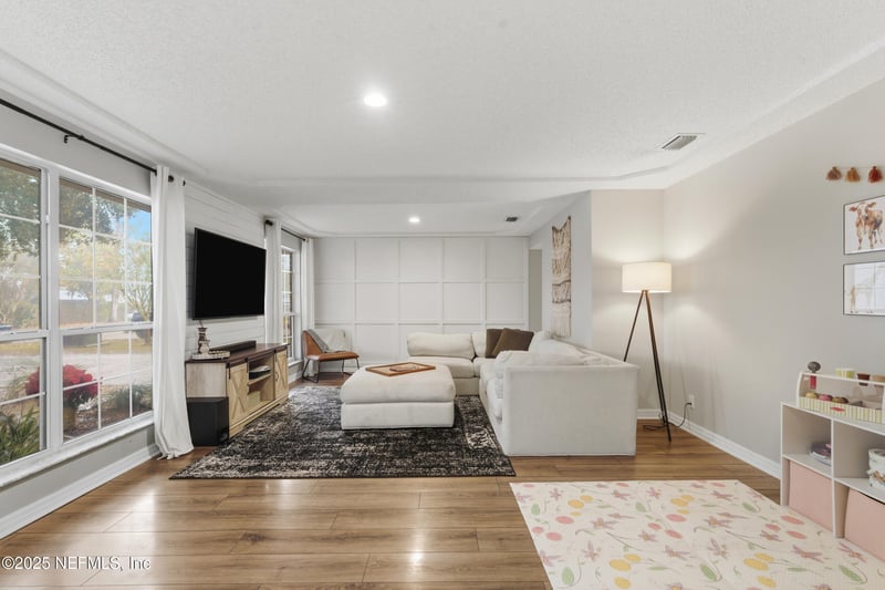 2380 Oakdale Dr, Orange Park, FL 32073