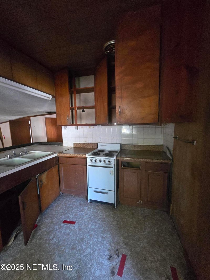 1331 Dena St, Jacksonville, FL 32254