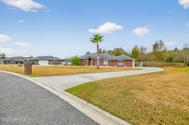 54165 Bayland Dr, Callahan, FL 32011