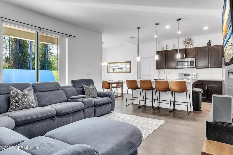 55 Palmwood Dr, Palm Coast, FL 32164