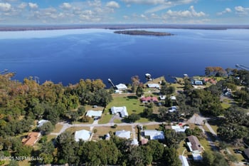 711 Park St, Crescent City, FL 32112