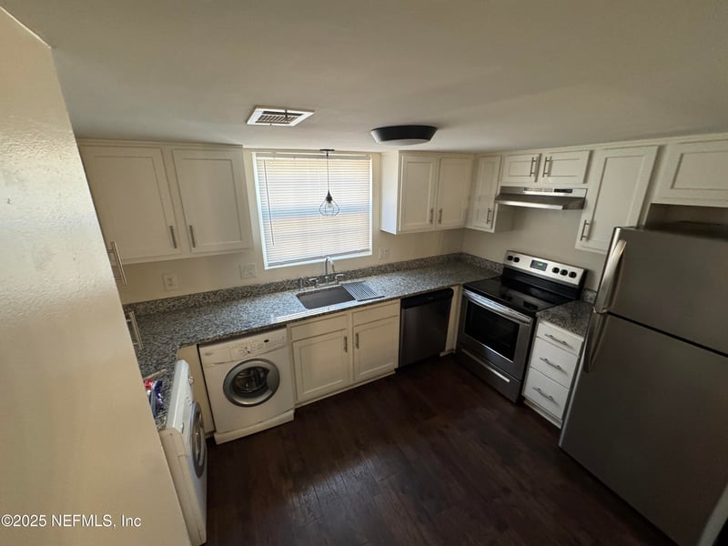 5201 Atlantic Blvd #63, Jacksonville, FL 32207