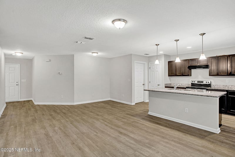 8595 Hare Ave, Jacksonville, FL 32211