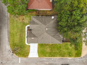 1049 Flora Parke Dr, St Johns, FL 32259