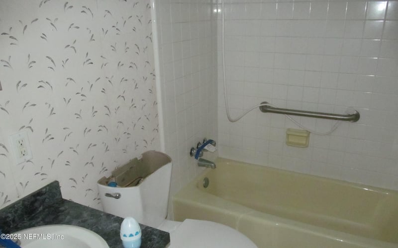 5020 Bilken Dr, Jacksonville, FL 32210