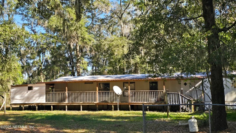 182 Mikes Glen, Lake, FL 32024