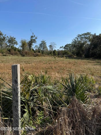 102 Greenville Rd, Pomona Park, FL 32181