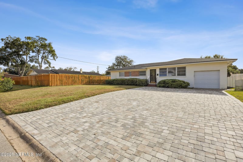 5714 Adair Cir, Jacksonville, FL 32210