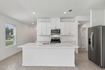 9709 Amber Village Dr, Jacksonville, FL 32219