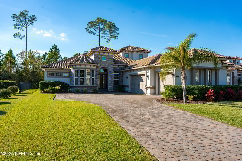 2752 Tartus Dr, Jacksonville, FL 32246