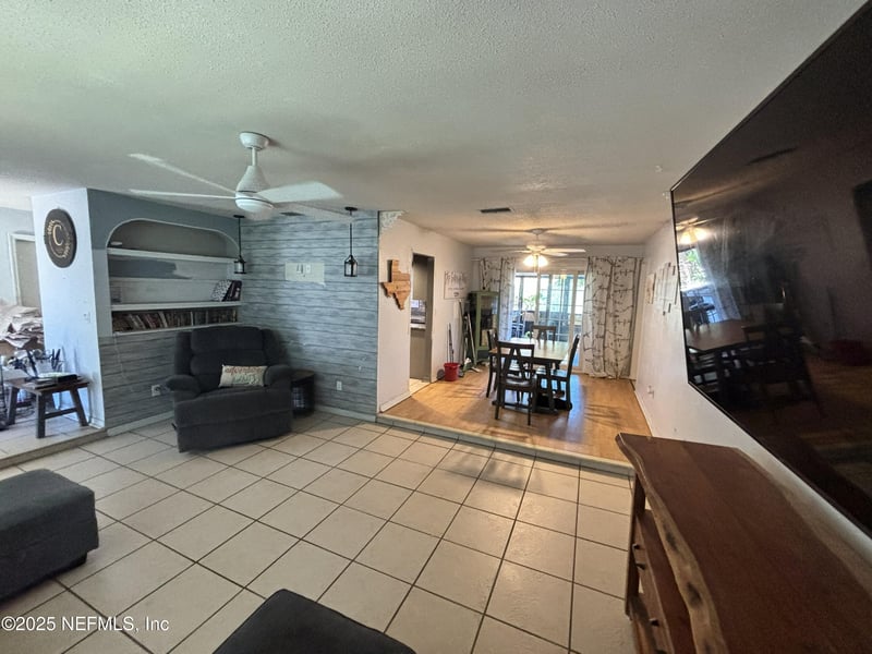 965 Sandle Wood Dr, Port Orange, FL 32127