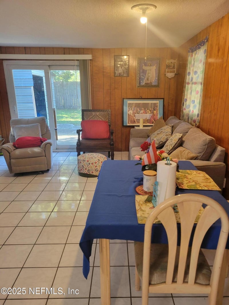 183 Orion St, Orange Park, FL 32073