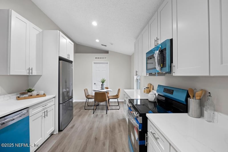 4098 Broad Creek Ln, Jacksonville, FL 32218