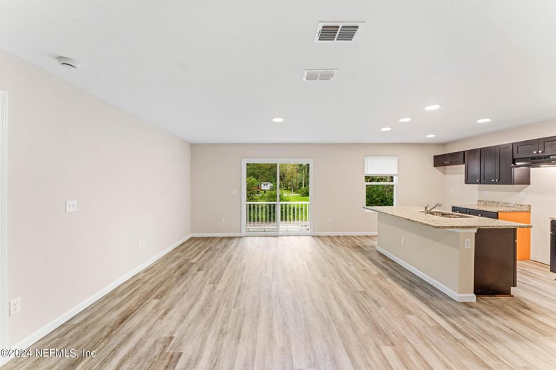 6278 Restlawn Dr, Jacksonville, FL 32208