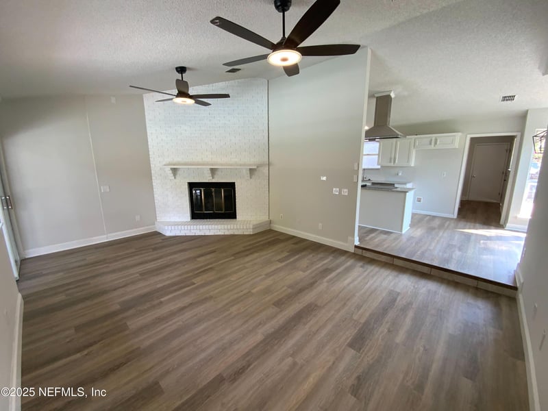 2212 Broad Water Ct, Jacksonville, FL 32225